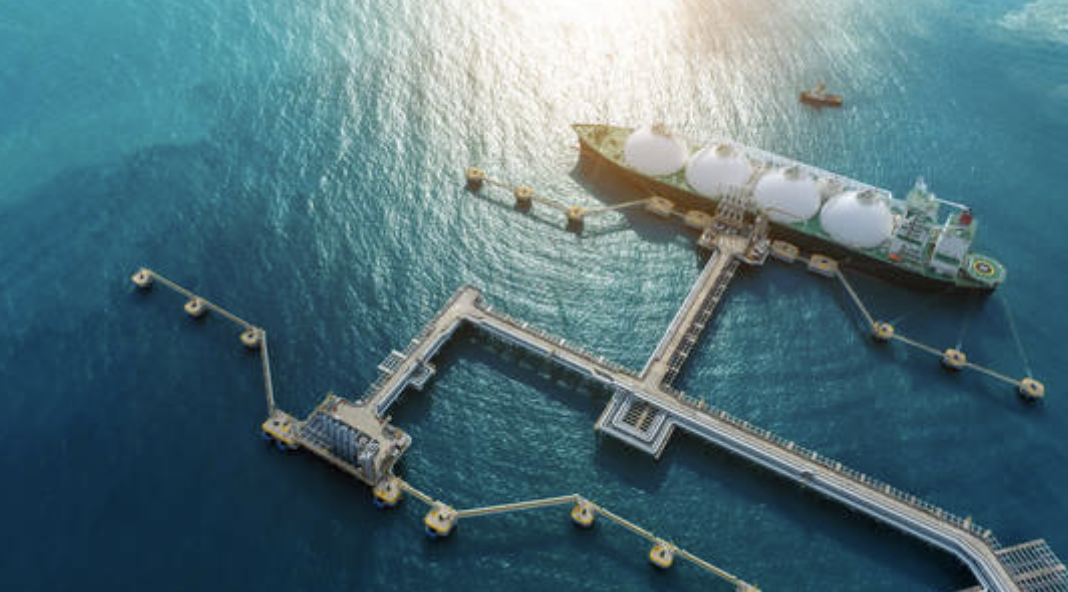 US Biggest Exporter of LNG After Banning Europe from Buying Russian Gas